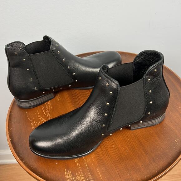Eric Michael black leather studded bootie new size 36 - Picture 3 of 7